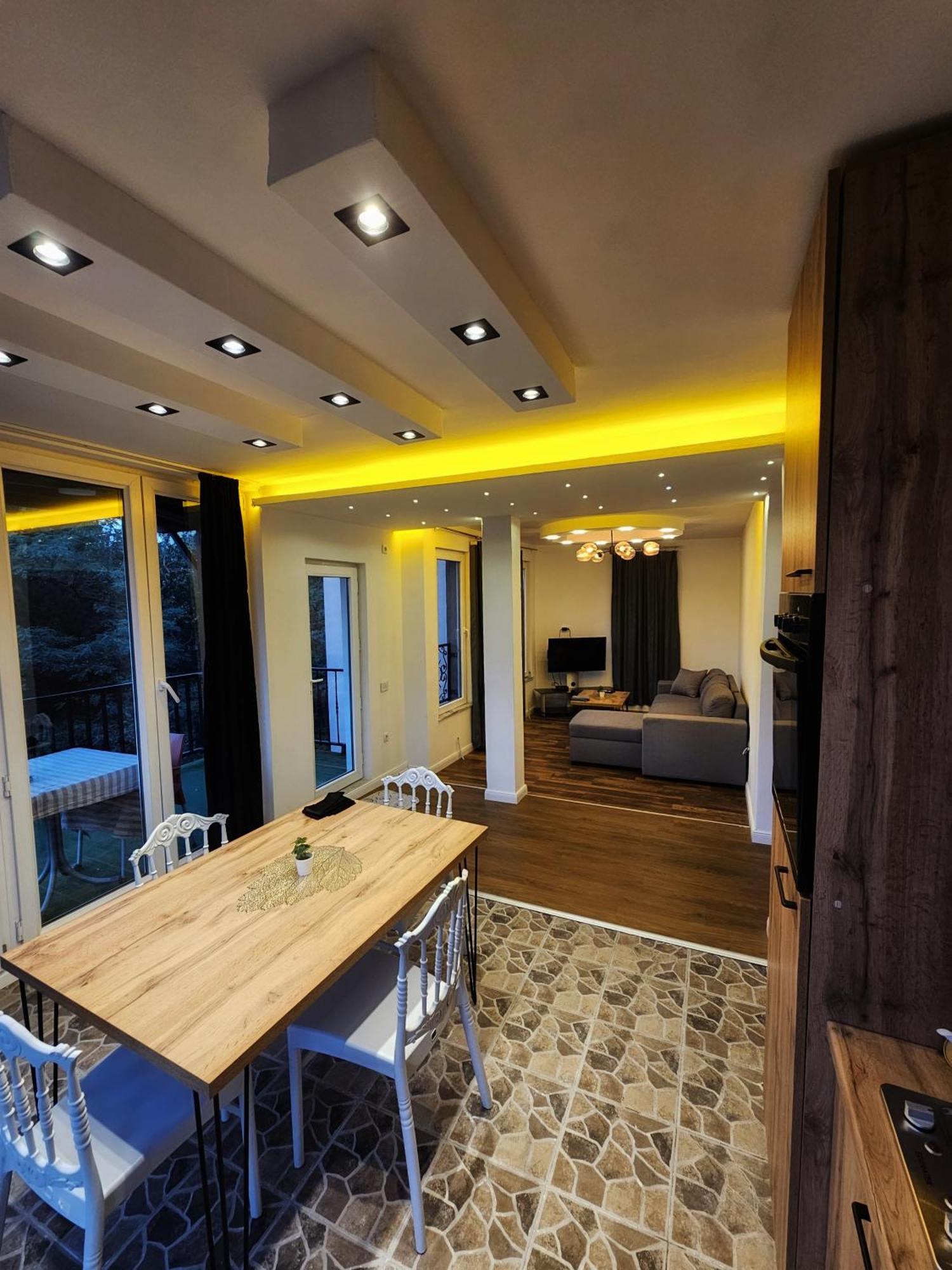 Green Apartments Prishtina Приштина Екстер'єр фото
