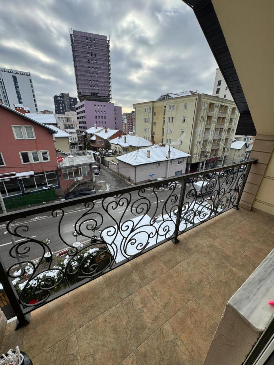 Green Apartments Prishtina Приштина Екстер'єр фото